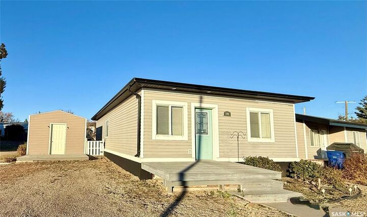 106 7th Street W — photo 1