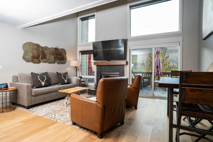 Property Photo:  2501 Indian Springs Condo Dr Dr  ID 83353