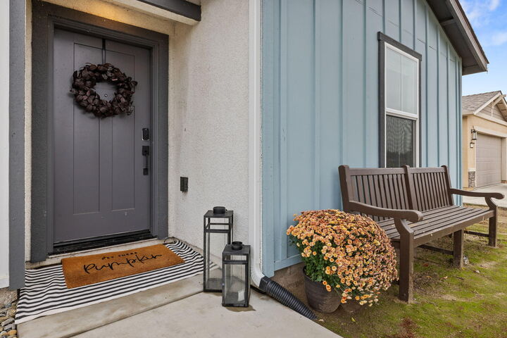 1011 E Russell Avenue  Visalia CA 93292 photo