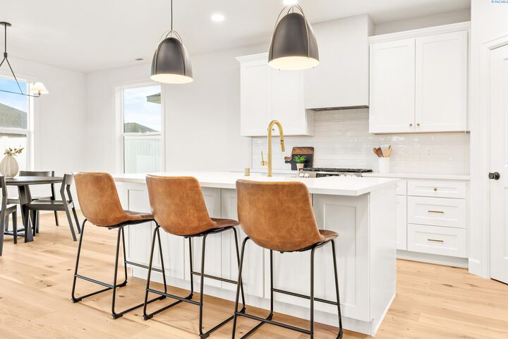 Property Photo:  3682 Morningside Parkway  WA 99352