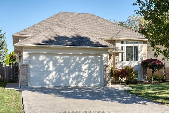 Photo de la propriété: 281 Donald Crescent ON N0R 1A0