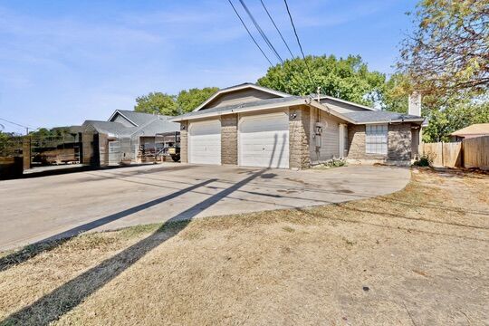 Property Photo: 1105 Quail Valley Drive TX 78626