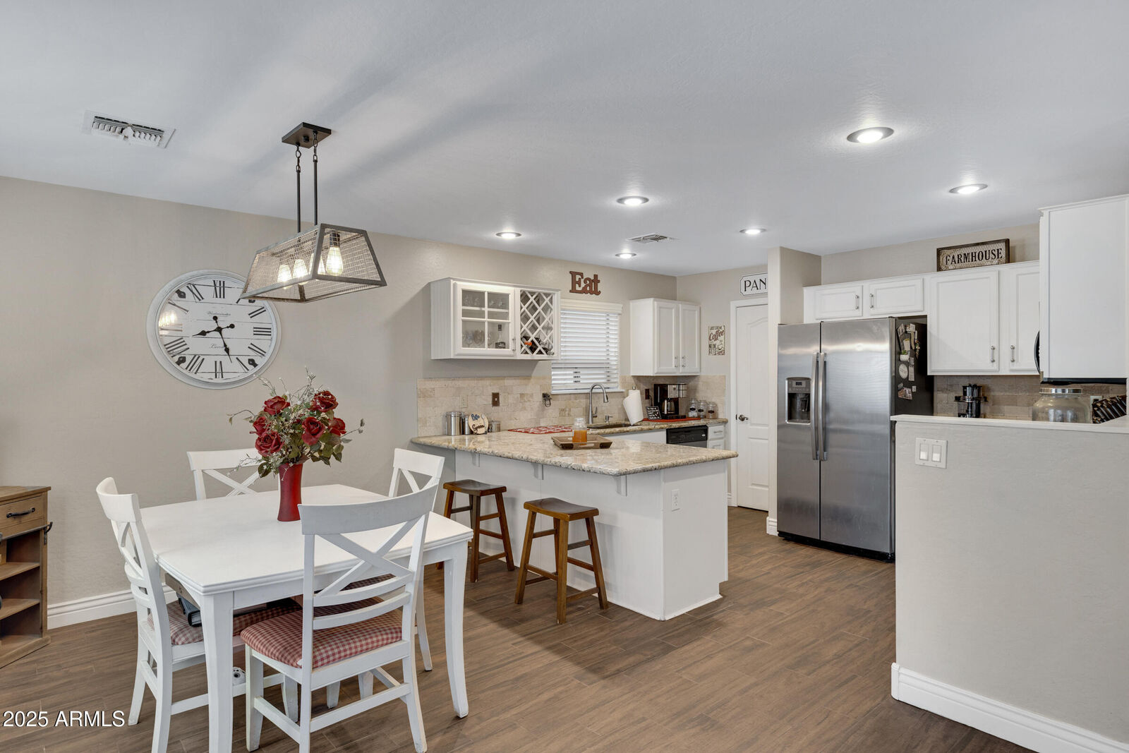 Property Photo:  409 E Penny Lane  AZ 85140