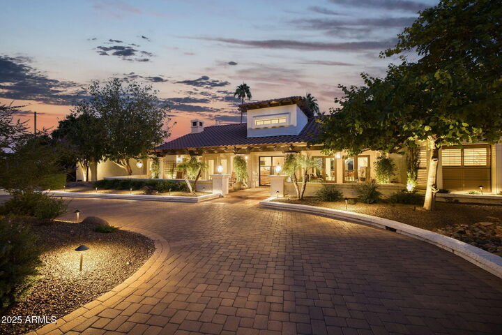 Property Photo:  4801 E Moonlight Way  AZ 85253 