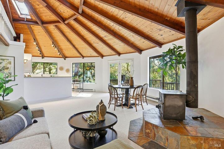 50 Oak Avenue  Novato CA 94945 photo