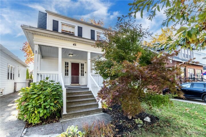 Property Photo:  45 Tuscarora Road  NY 14220 