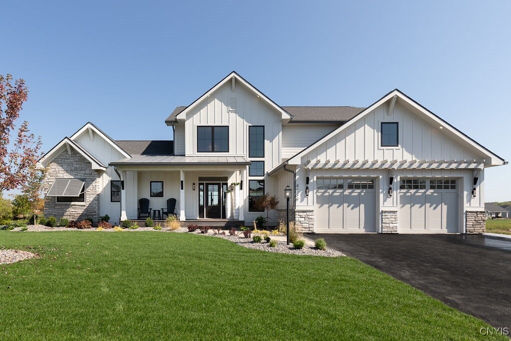 Property Photo:  7040 Whitney Farm Lane  NY 13078 