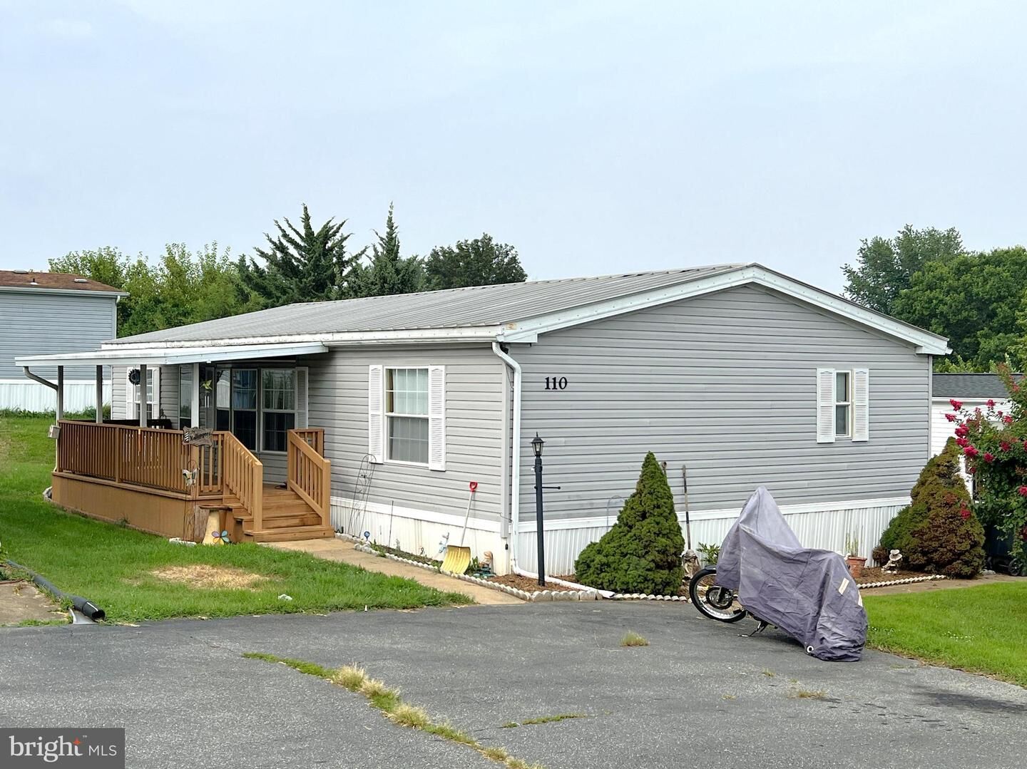 Property Photo: 110 Clearfield Court E PA 17603