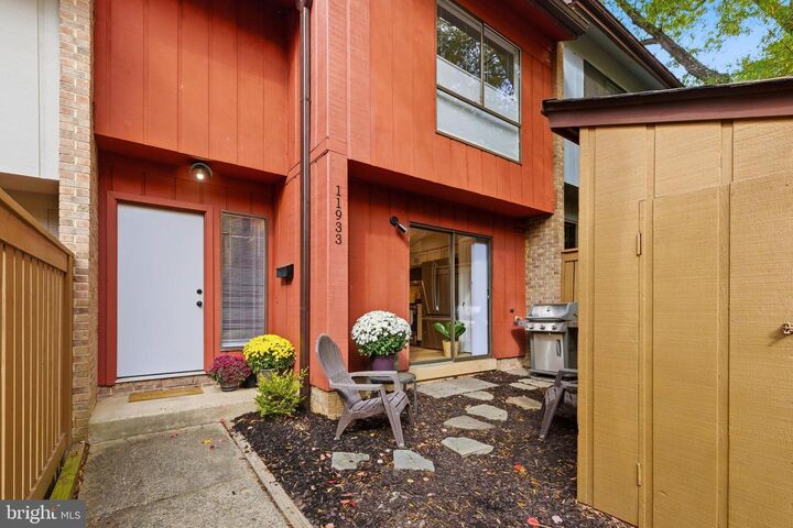 Property Photo:  11933 Escalante Court  VA 20191 