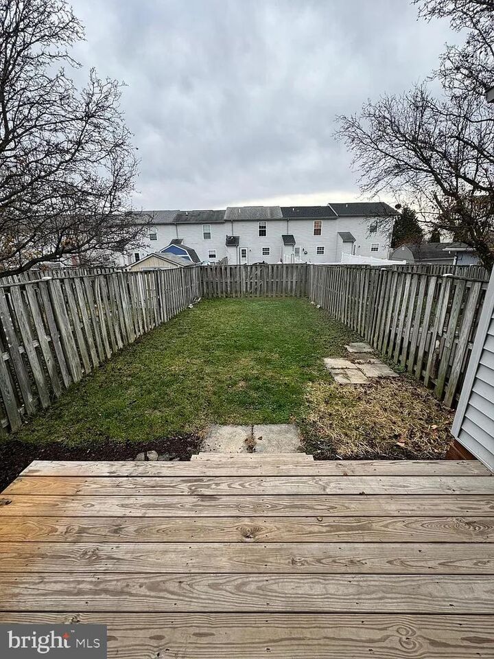 Property Photo:  204 Barrington Lane  VA 22601