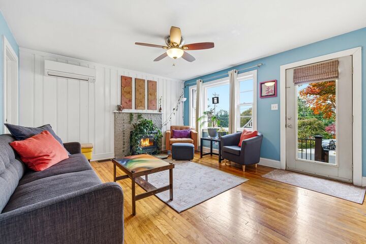 Property Photo:  515 Wolfe St E  VA 22801