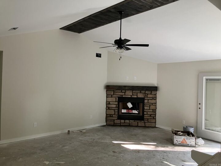 Property Photo:  2409 Oakbrook Drive  AR 72015