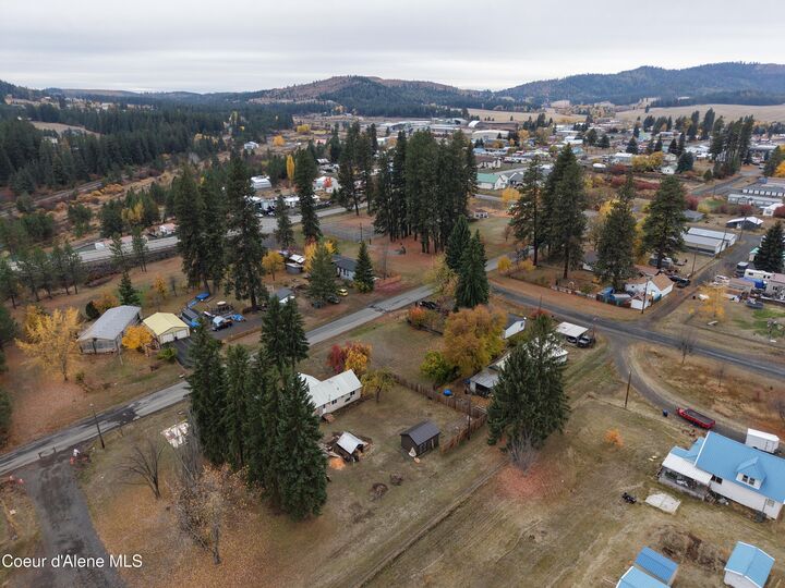 Property Photo:  Nka 4008A  ID 83851