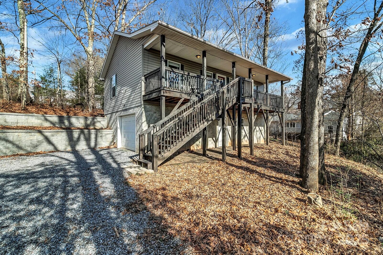 Property Photo:  10 Harrisland Drive  NC 28806