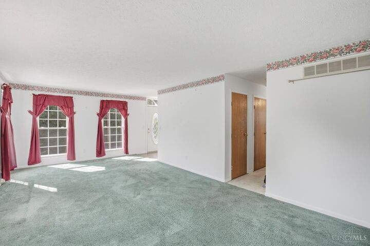 Property Photo:  190 Anderson Ferry Road  OH 45238 