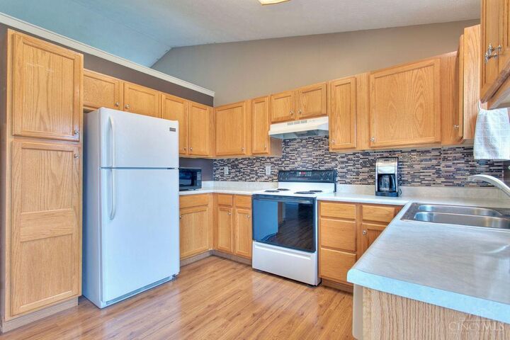 Property Photo:  7 Glenside Drive  OH 45102