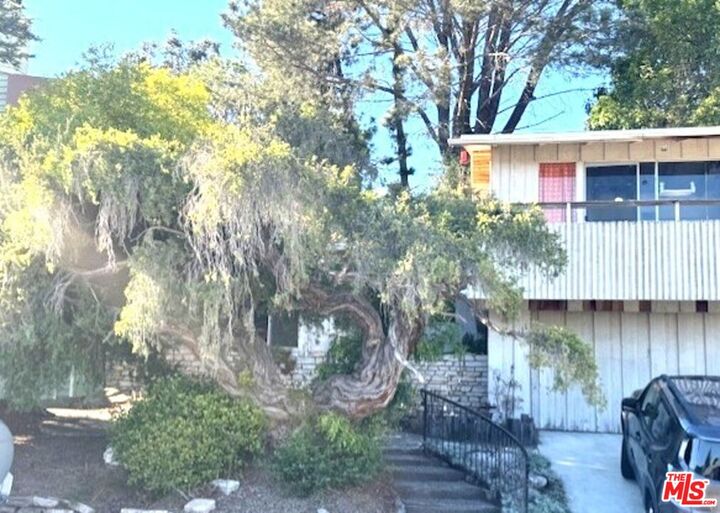 Property Photo:  1411 Sunset Ave  CA 90405