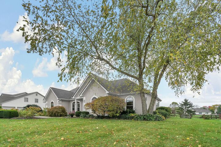 Property Photo: 7839 Bluefield NW Street OH 43110