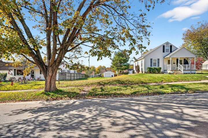 Property Photo:  737 Medill Avenue  OH 43130