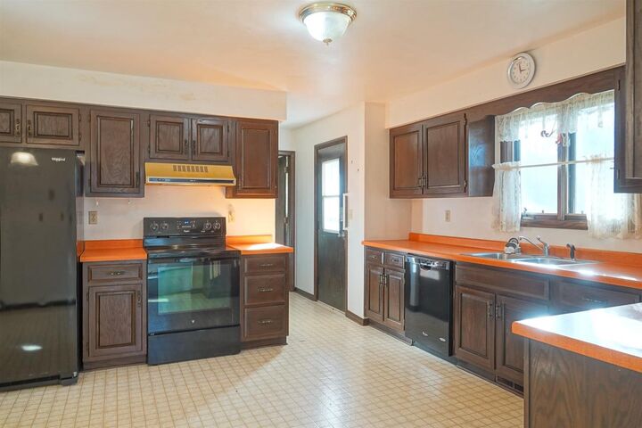 Property Photo:  556 Grahl Street  WI 54451