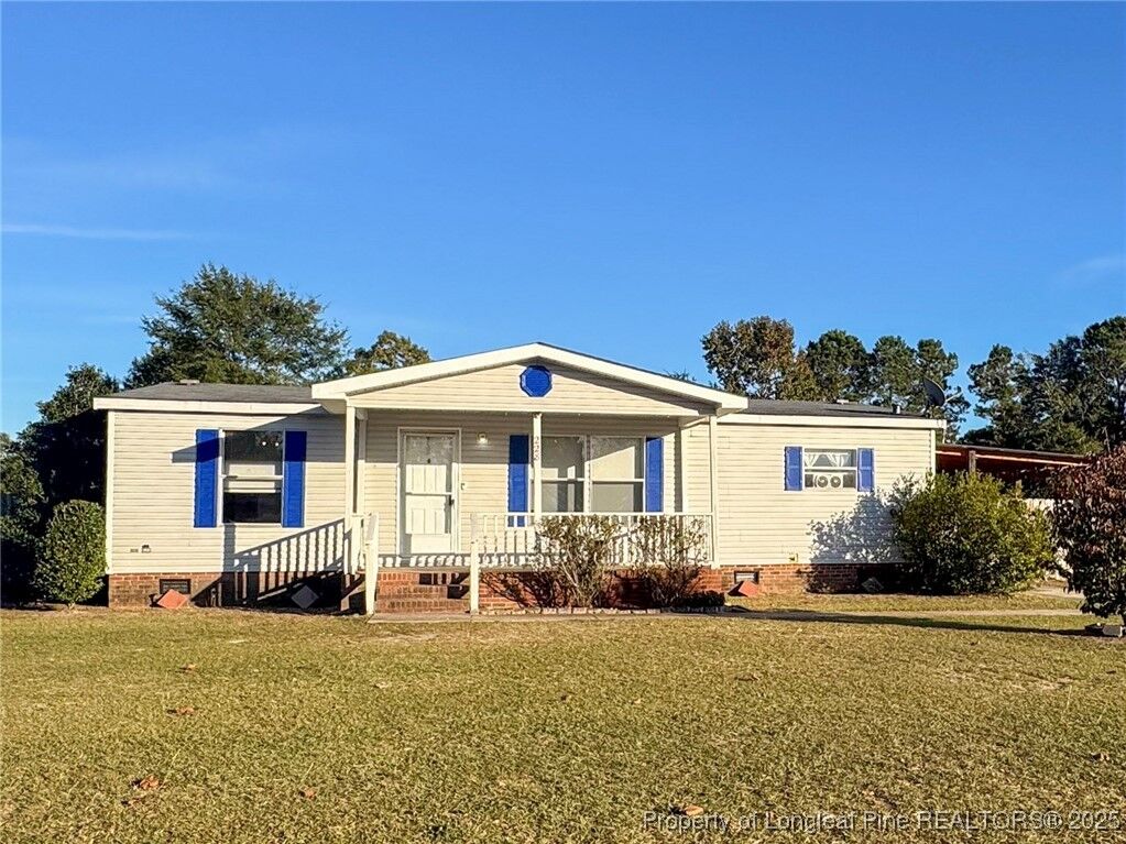 Property Photo:  228 Schiller Street  NC 28312 