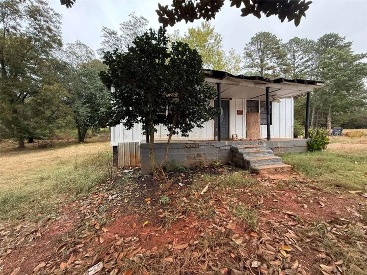 Property Photo:  230 Lynn Drive  GA 30016