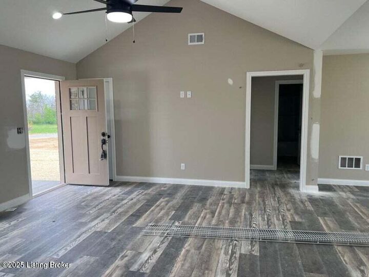 Property Photo:  224 Open Meadow Dr  KY 40004 