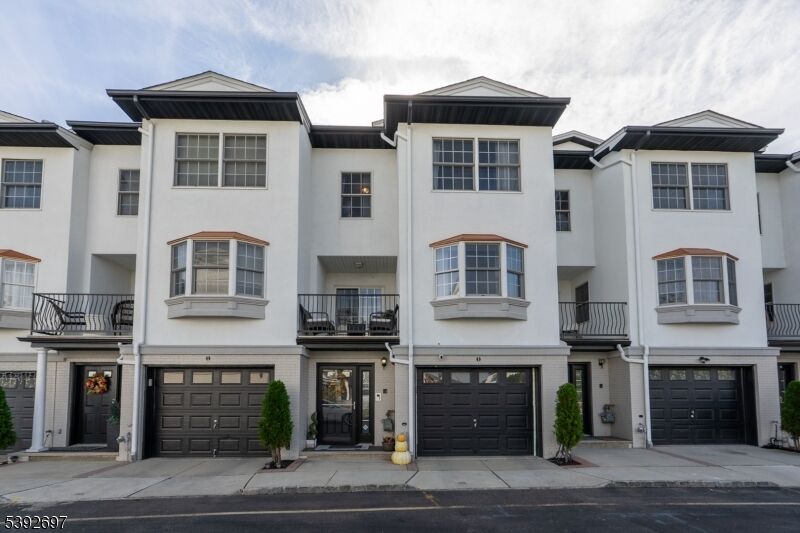 Property Photo:  18 Harbor Front Ter  NJ 07206 