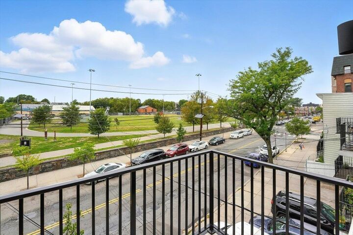 Property Photo:  184 Central Ave 3A  NJ 07307