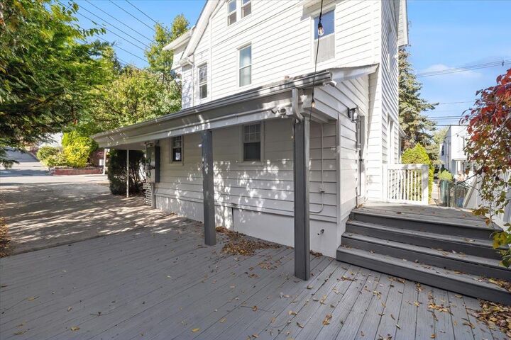 Property Photo:  46 Garden Pl  NJ 07020-1102 