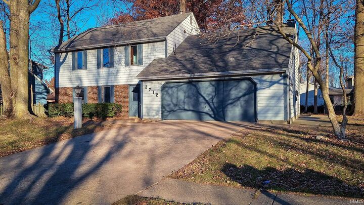 Property Photo: 2712 Rolling Meadows Lane IN 46774
