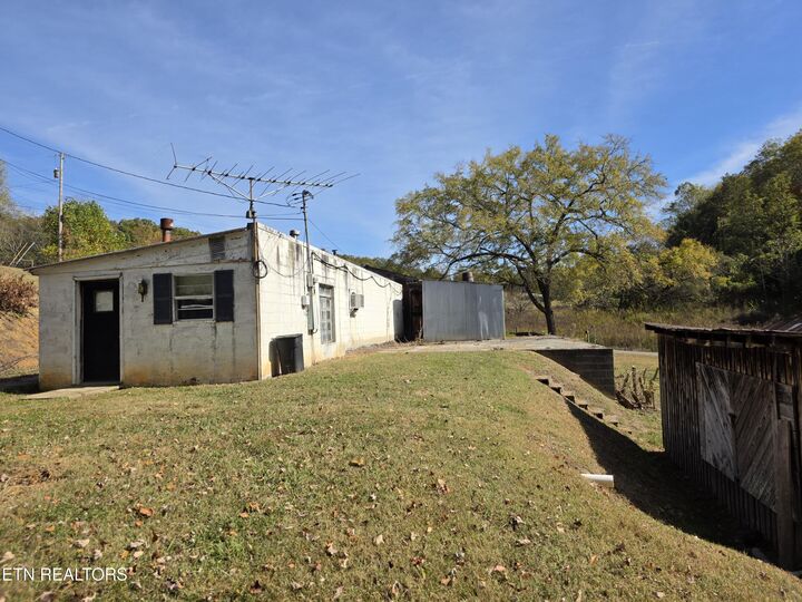 Property Photo:  385 Shelton Rd  TN 37821 
