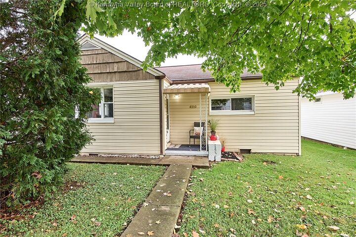 Property Photo:  4910 SE Washington Avenue  WV 25304