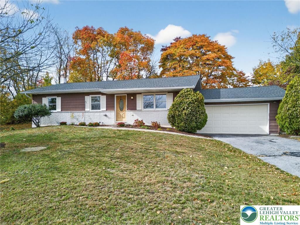 Property Photo: 7340 W Hillcrest Lane PA 18080