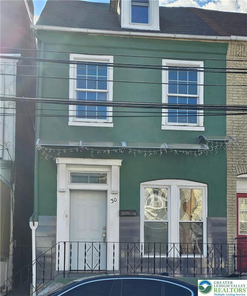 Property Photo:  30 N 2nd Street 2  PA 18101 
