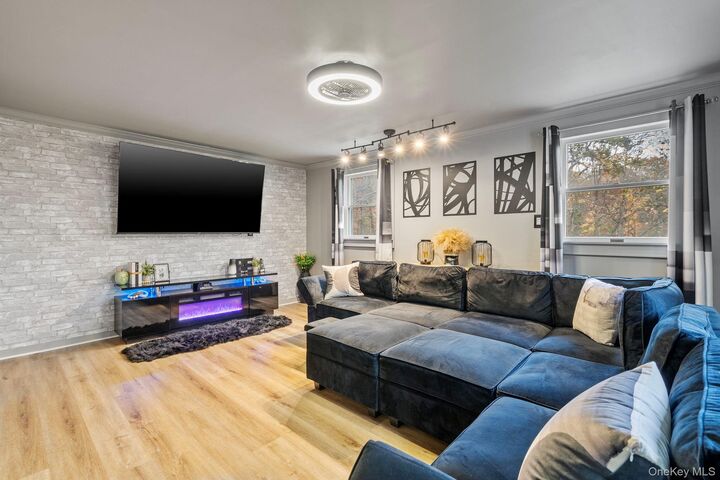 Property Photo:  168 Fostertown Road  NY 12550