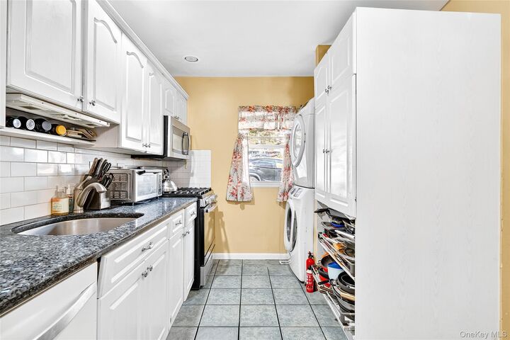 Property Photo:  31 Farley Drive  NY 10993