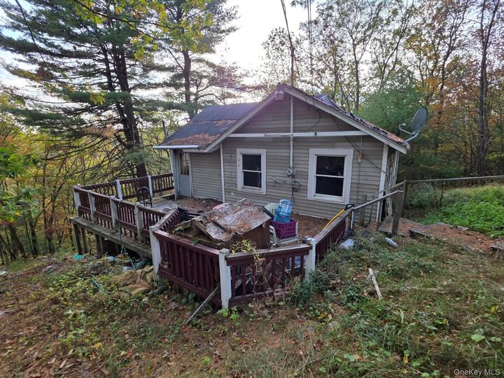 Property Photo:  43 Hilltop Trail  NY 12790 