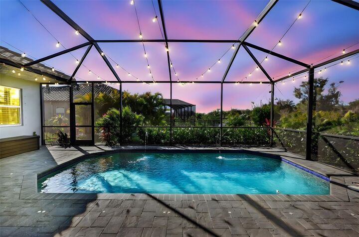 Property Photo: 16006 42nd Glen E FL 34219