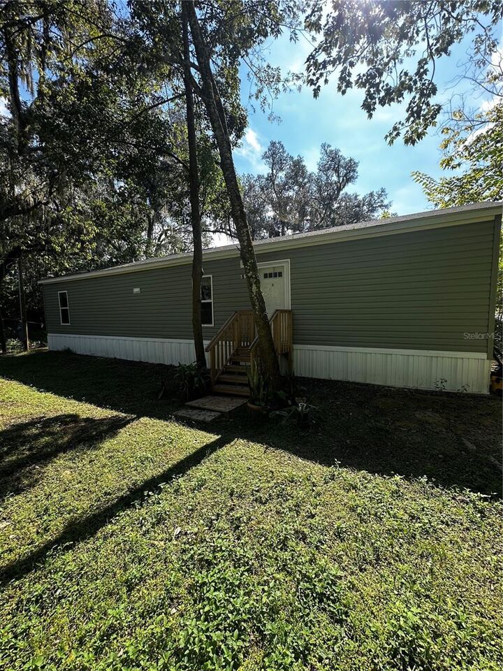 Property Photo: 3060 SE 48th Street FL 34480