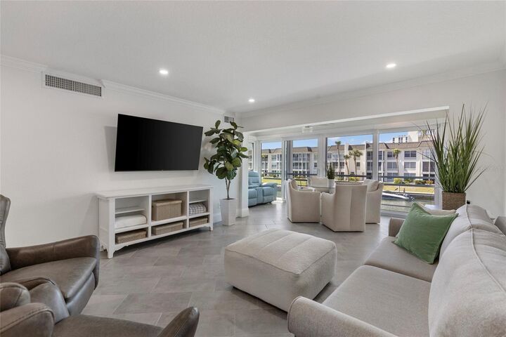 Property Photo:  4390 Exeter Drive 206  FL 34228