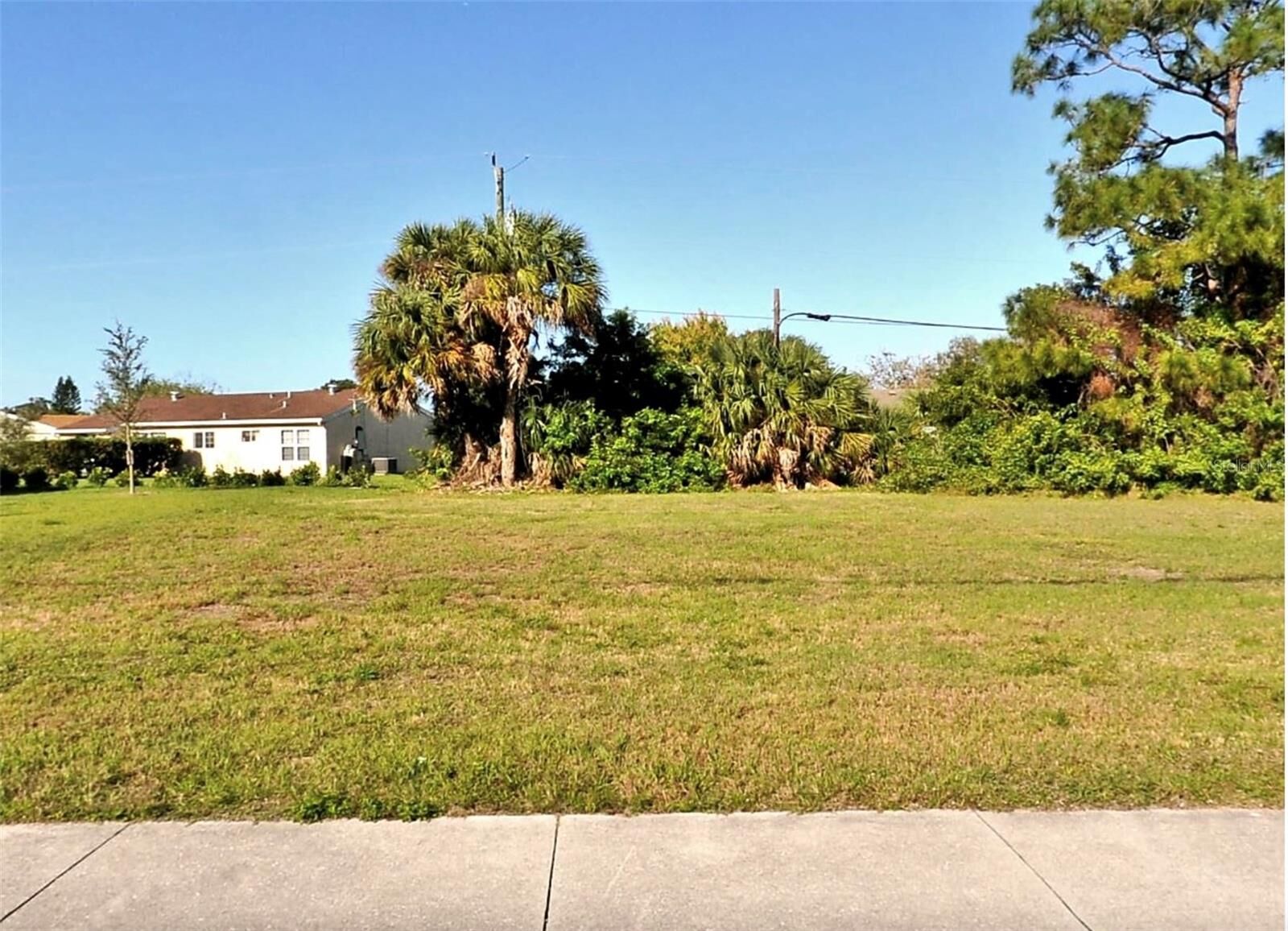 Property Photo:  S Biscayne Drive  FL 34287 
