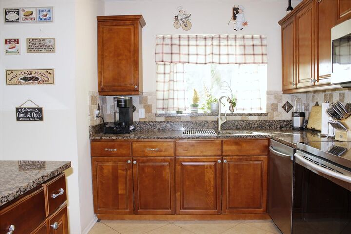 Property Photo:  4936 Cypress Trace Drive  FL 33624 