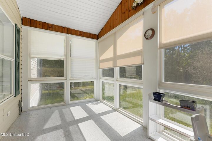 Property Photo:  4002 Lake Street  MS 39520