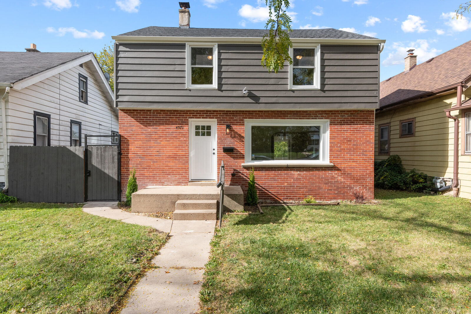 Property Photo:  4571 N 39th St  WI 53206