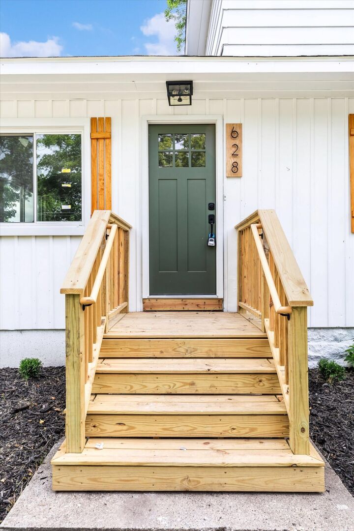 Property Photo: 628 E Madison Street E MI 49058