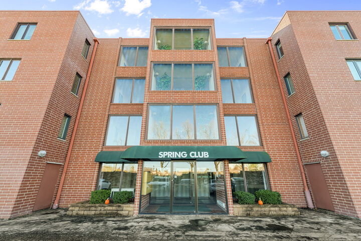 1S045 Spring Road 1D  Oakbrook Terrace IL 60181 photo