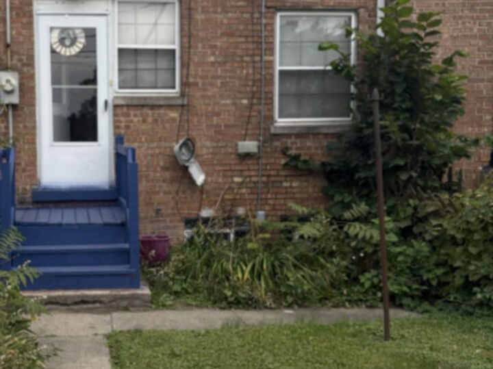 Property Photo: 1376 Wentworth Avenue S IL 60409