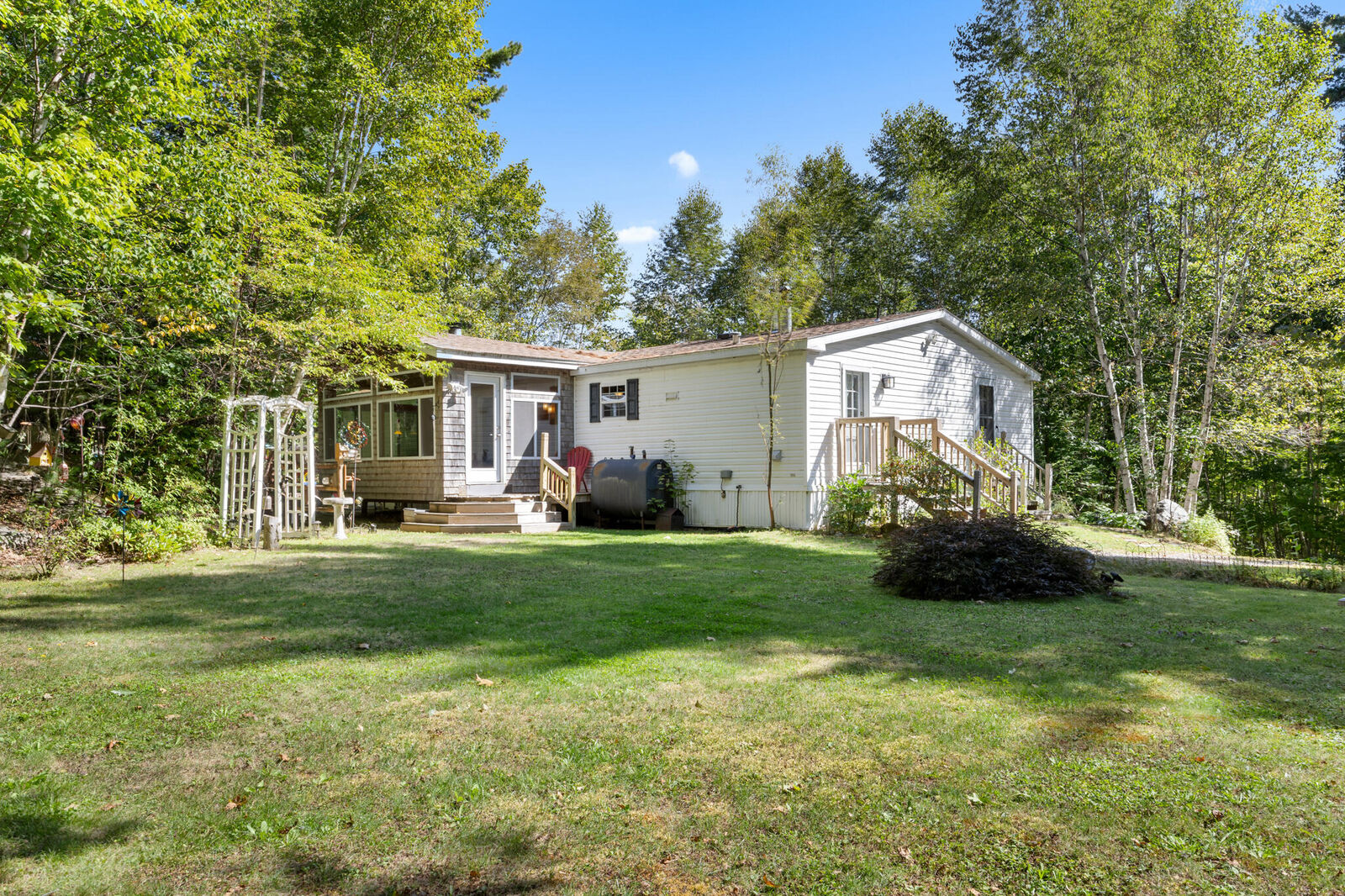 Property Photo:  664 Bucksport Road  ME 04605 
