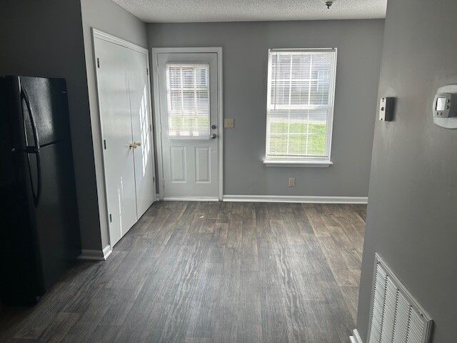 Property Photo: 2325 Raleigh Ct 3 TN 37043